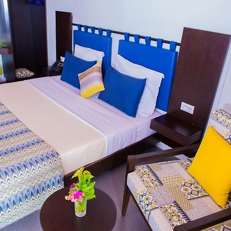 Dunia Hotel Ouagadougou Loumbila المظهر الخارجي الصورة